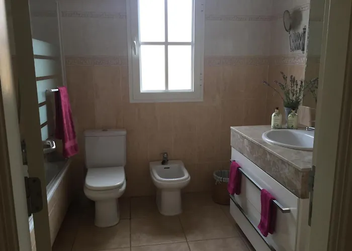 別荘 Casa Paraiso - Mit Ueberdachter Terrasse By Interhome *